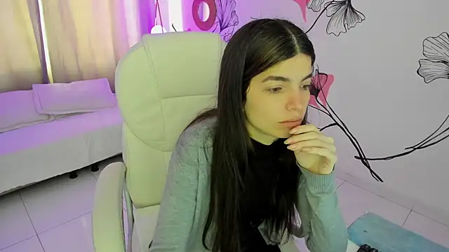 Isabela Fiorelli online show from 12/16/25, 01:04