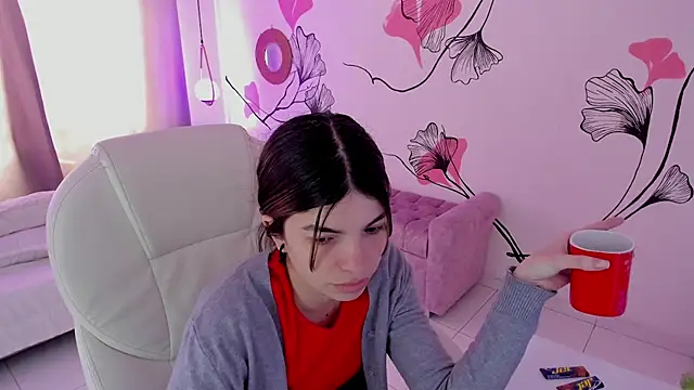 Isabela Fiorelli online show from 04/18/26, 01:24