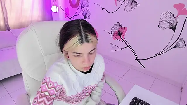 Isabela Fiorelli online show from 10/11/25, 01:23