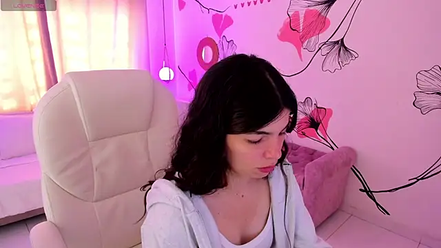 Snapshot of Isabela_Fiorelli chatting on 06/14/26, 01:45 Isabela Fiorelli online show from 06/14/26, 01:45