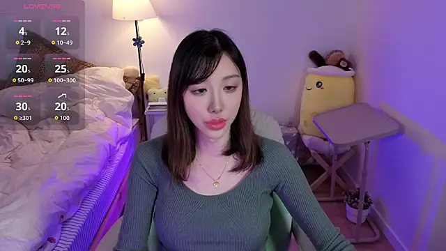 joycemilka online show from 11/29/25, 01:22