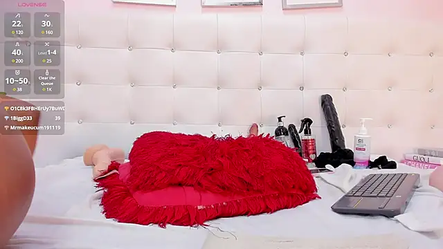 AgathaBladee online show from 03/20/25, 05:47