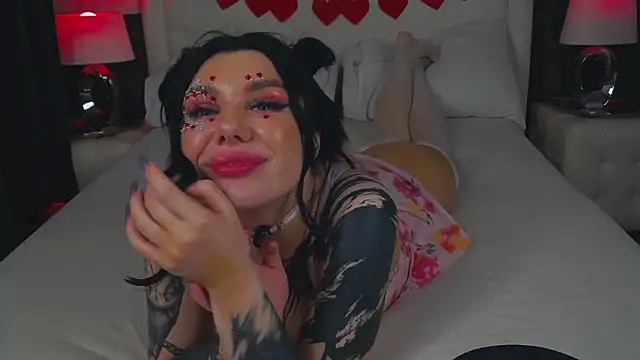 MaeveMoon online show from 02/15/26, 06:36