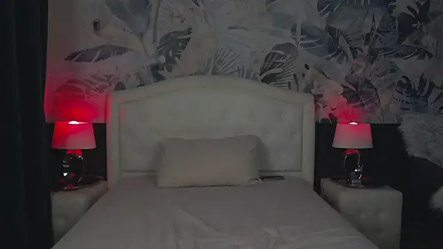 MaeveMoon online show from 04/06/26, 07:04