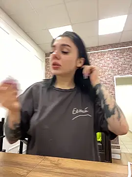 MaeveMoon online show from 02/04/26, 07:20