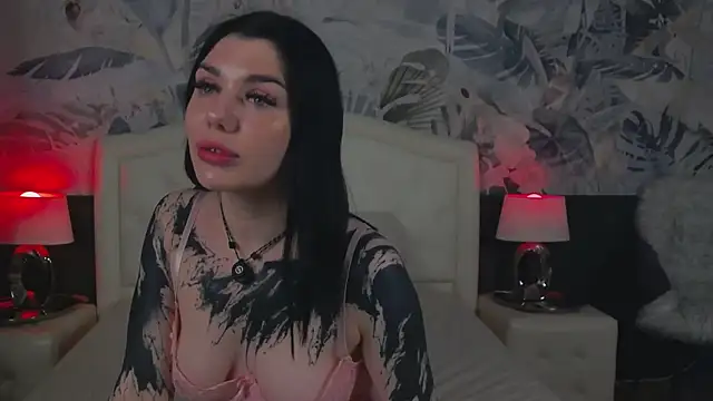 MaeveMoon online show from 04/08/26, 06:42