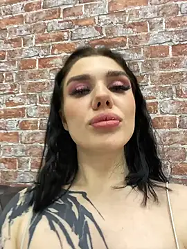 MaeveMoon online show from 11/29/25, 05:35