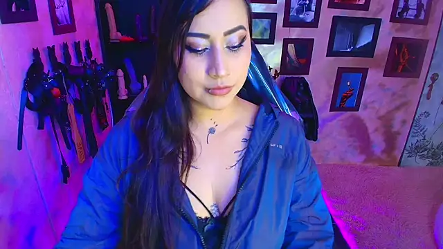 cherryy bombshelll online show from 02/07/26, 06:27