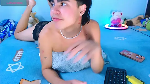 camila-cutter online show from 02/28/25, 01:58