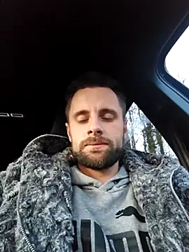 ademandjulia online show from 03/26/26, 05:44