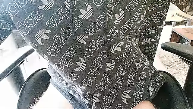 ademandjulia online show from 02/13/26, 12:05