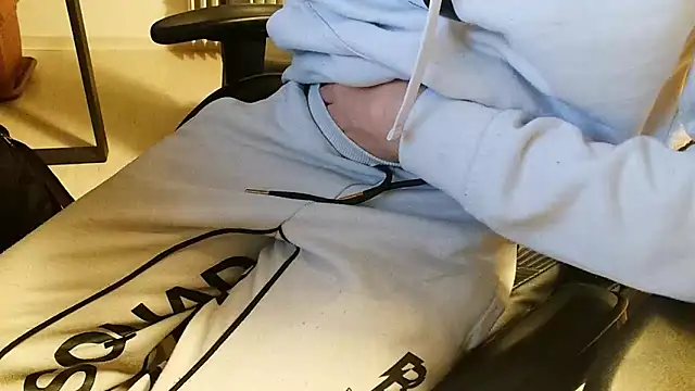 ademandjulia online show from 02/25/26, 03:07