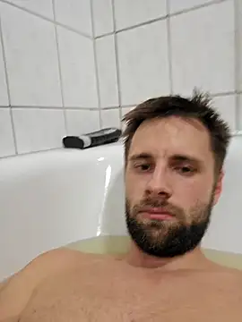 ademandjulia online show from 02/11/26, 09:25