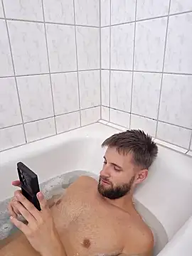 ademandjulia online show from 09/30/25, 12:55