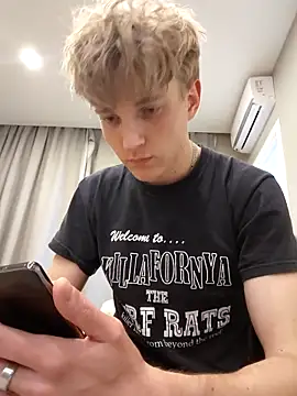 And25bn online show from 10/25/25, 04:18