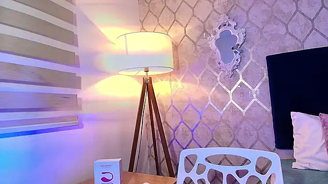 Snapshot of Hellen_Hell_ chatting on 10/07/25, 07:04 Hellen Hell online show from 10/07/25, 07:04