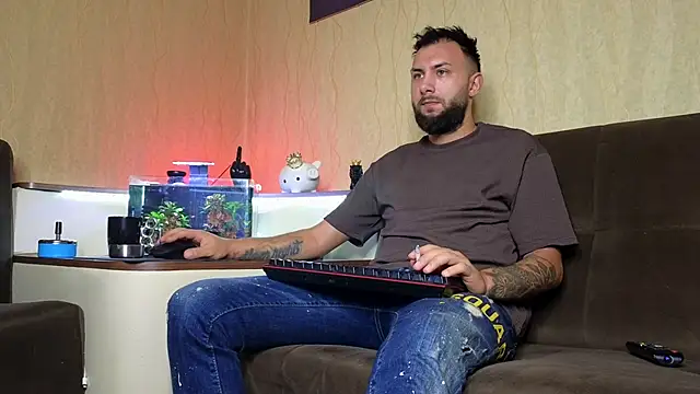 JamieNoxus online show from 10/01/25, 05:56