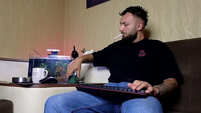 JamieNoxus online show from 09/19/25, 07:56