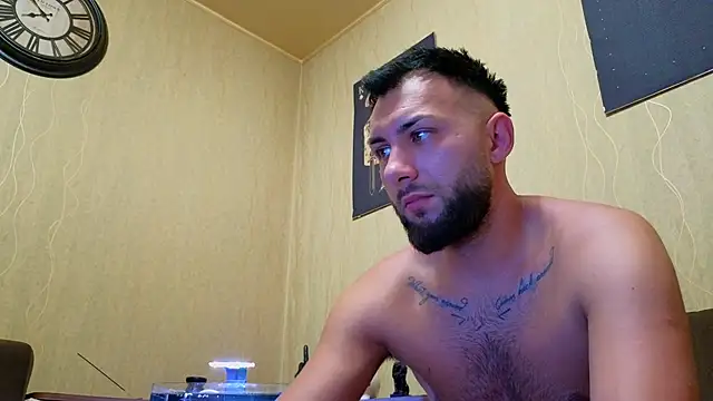 JamieNoxus online show from 09/16/25, 04:57