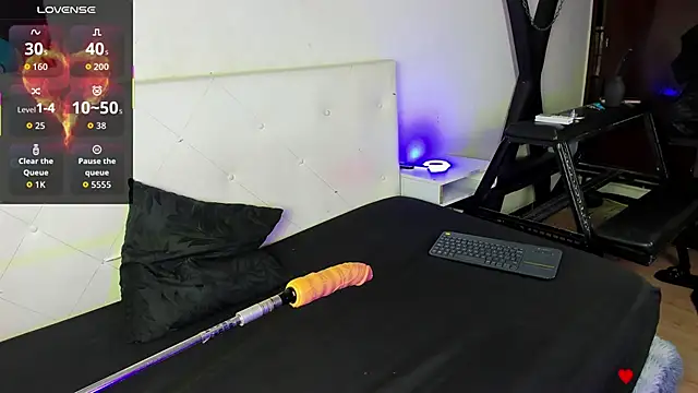 EsperanzaAndJey online show from 10/11/25, 07:48