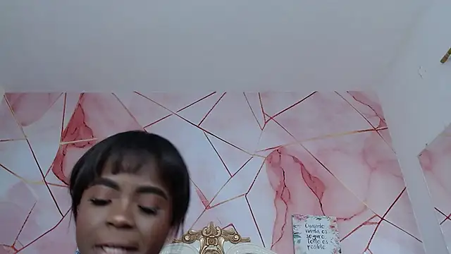 LindaBird online show from 12/16/25, 07:40