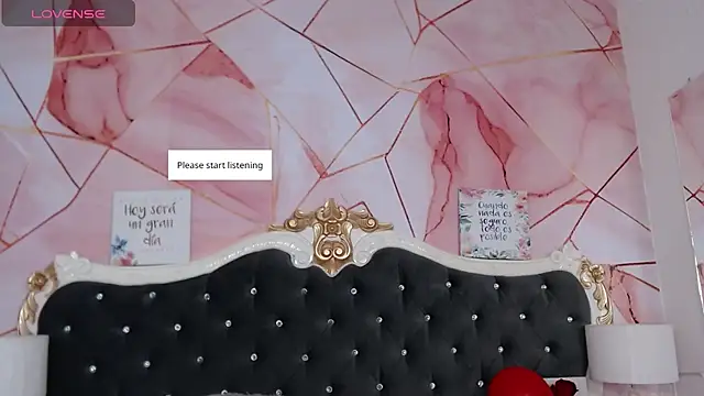 Snapshot of LindaBird chatting on 02/16/26, 09:24 LindaBird online show from 02/16/26, 09:24