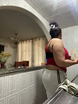 Carola-Ross online show from 11/05/25, 05:27