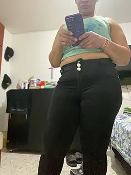 Carola-Ross online show from 02/05/26, 05:31