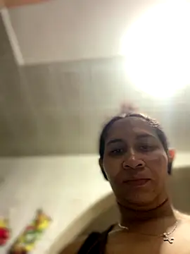 Carola-Ross online show from 09/25/25, 05:41