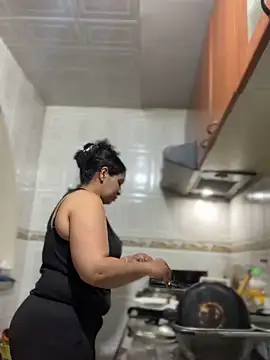 Carola-Ross online show from 12/23/25, 12:00