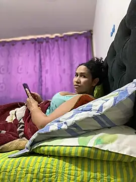 Carola-Ross online show from 04/08/26, 04:52