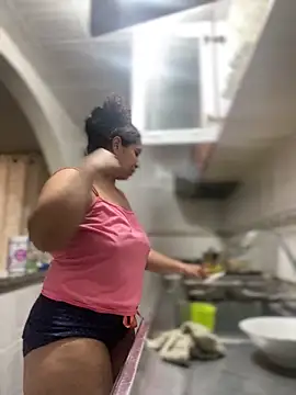 Carola-Ross online show from 01/17/26, 04:21