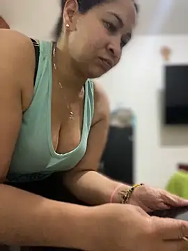 Carola-Ross online show from 03/27/26, 05:03