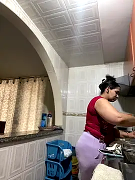 Carola-Ross online show from 11/06/25, 05:28