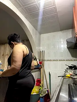 Carola-Ross online show from 10/06/25, 07:03