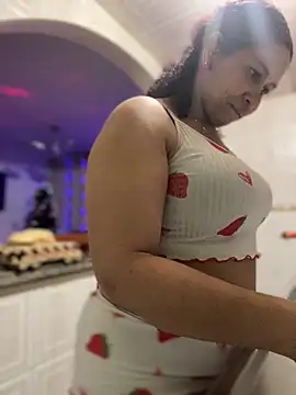 Carola-Ross online show from 12/13/25, 08:04