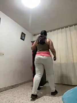 Carola-Ross online show from 12/04/25, 05:45