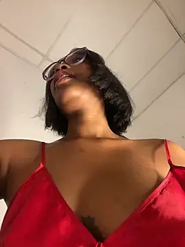 blackgril12 online show from 10/20/25, 11:00