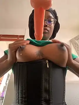 blackgril12 online show from 02/18/25, 04:47