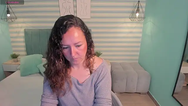 abby apple online show from 03/13/25, 01:50