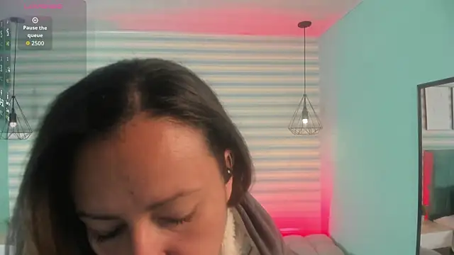 abby apple online show from 10/07/25, 01:34