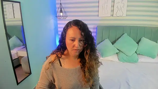 abby apple online show from 09/13/25, 01:22