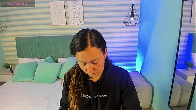 abby apple online show from 02/26/26, 01:44
