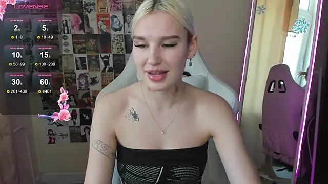 EvelinaLuu online show from 01/11/26, 06:31