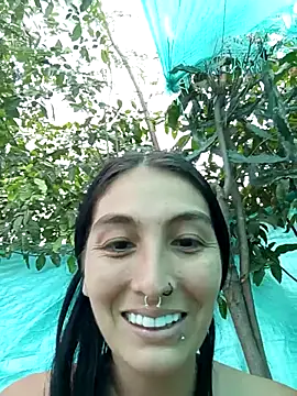 single mother indecent online show from 11/13/25, 03:49