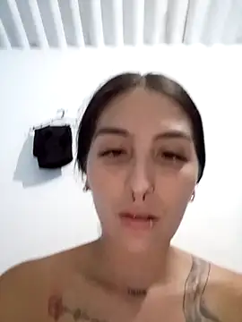 single mother indecent online show from 04/16/26, 11:07