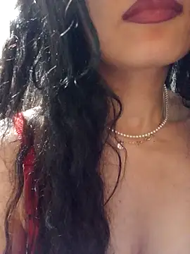 Snapshot of 1hotgirl1 chatting on 10/03/25, 01:42 1hotgirl1 online show from 10/03/25, 01:42