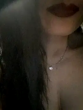 Snapshot of 1hotgirl1 chatting on 11/02/25, 06:24 1hotgirl1 online show from 11/02/25, 06:24