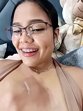 anahi evans19 online show from 11/23/25, 08:52