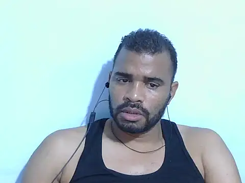 Snapshot of YOX22 chatting on 09/20/25, 03:44 YOX22 online show from 09/20/25, 03:44